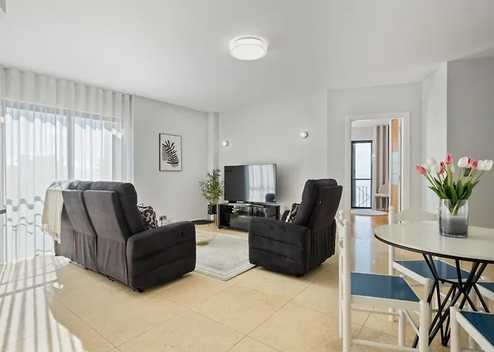 Forum Glam 5b By Homie Funchal (Madeira)